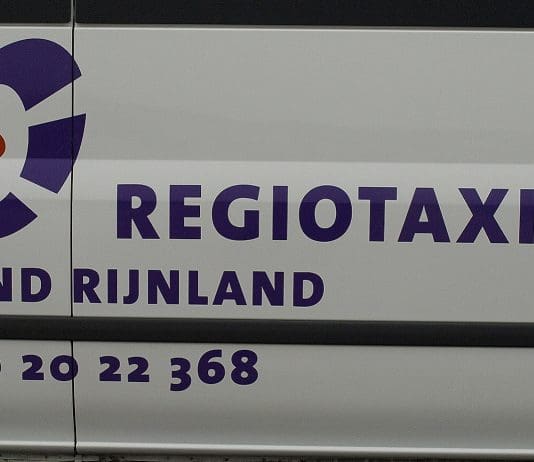 Zeventien klachten over bereikbaarheid en verstaanbaarheid Regiotaxi