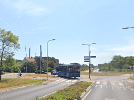 Mogelijk stoplichten bij Beeklaan/Herenweg voor betere busverbinding Noordwijk-Leiden