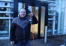 Persfotograaf vist verloren politieportofoon op in Warmond