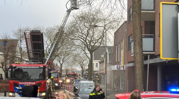 Zeer grote brand in winkel Havenstraat Noordwijkerhout