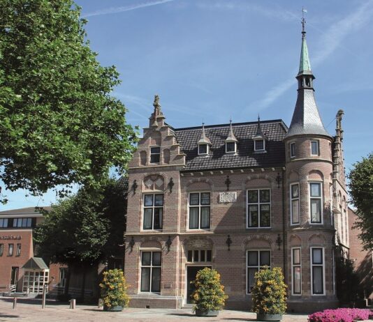 Verkiezingen 2026 – Noordwijkse politieke partijen blikken zelf terug op de afgelopen vier jaar: van ‘zetelrovers’ tot ‘kortetermijndenken’