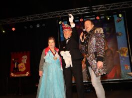 Keiebijters vieren feest bij Boerenbruiloft