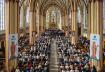 Meezing Matthäus zorgt voor volle kerk