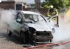 Autobrand in Vinkeveld Noordwijk veroorzaakt veel rook