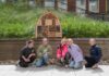 Kinderraad plaatst insectenhotel bij Groot Hoogwaak