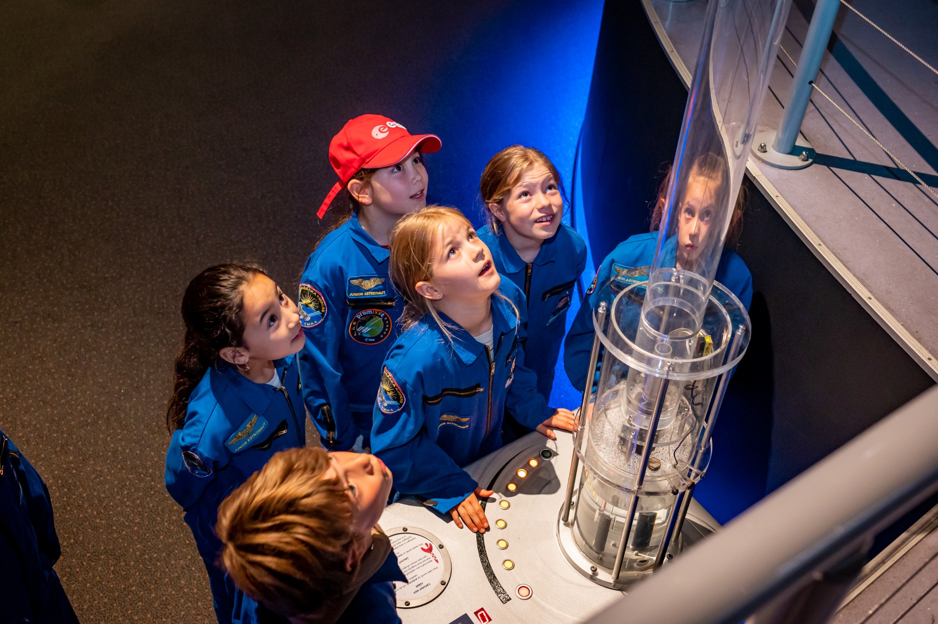 061026spaceexpo
