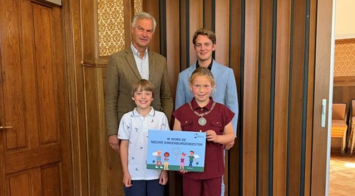Fenna de Snaijer nieuwe kinderburgemeester gemeente Noordwijk