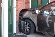 Auto ramt gevel