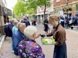 Hollandse middag zorgt voor gezelligheid in centrum Lisse
