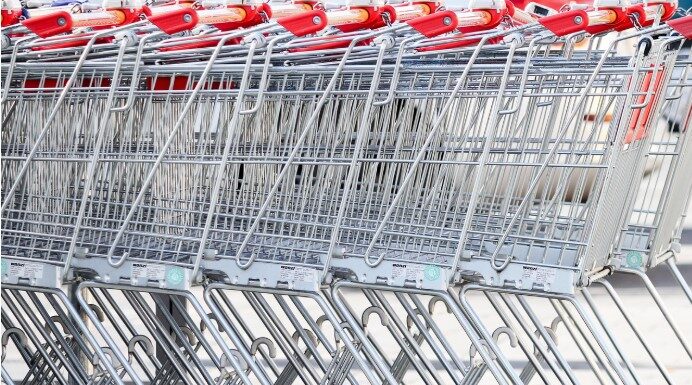 PLUS Voorhout tegen supermarktmotie PRO