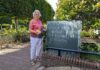 Spreukkracht aan de Herenstraat: Hoe Voorhoutse Truus met een krijtbord harten verovert