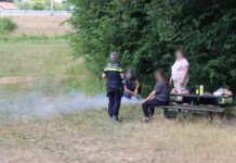 Hulpdiensten rukken uit voor rokende barbecue in Noordwijkerhout
