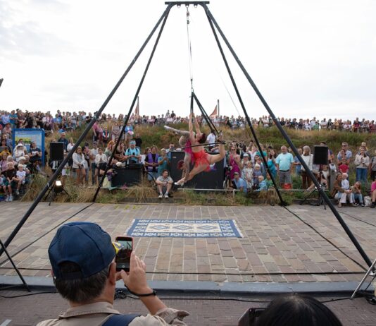 Laatste Cirque des Dunes van het seizoen trekt veel publiek