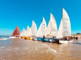 Noordwijk wint catamaranrace met oldtimers van Katwijk