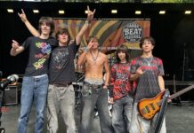 Voorhouter Stijn Koomen opent met zijn band Haags Beat Festival