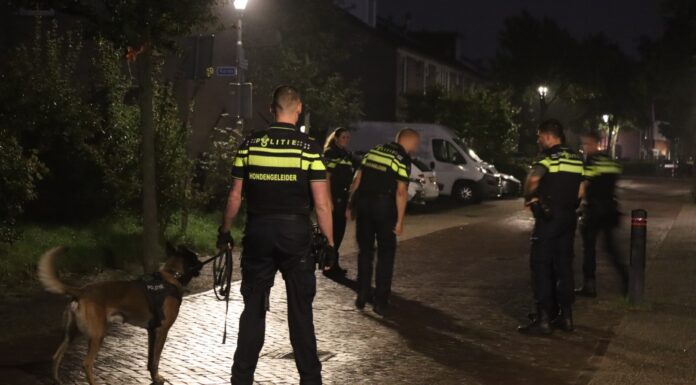 Politie rukt uit voor melding van groep mensen met maskers in Sassenheim