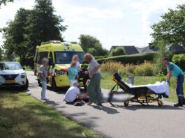 Fietser naar ziekenhuis na aanrijding met auto