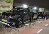 Bestuurder onder invloed rijdt door en wordt aangehouden na flinke crash