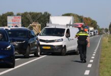 Lange files door ongeval op Leidsevaart in Voorhout, één gewonde