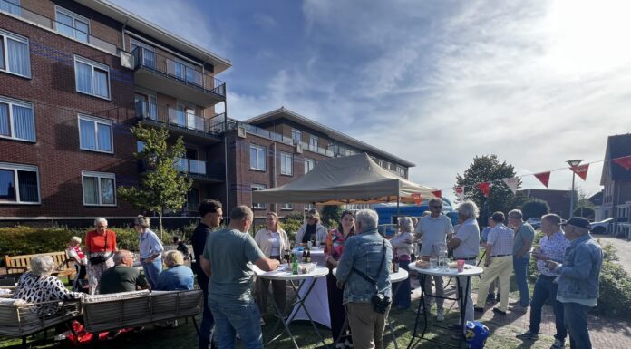 Poffertjes, bingo en koffie op Burendag gemeente Noordwijk