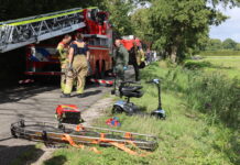 Twee keer iemand uit het water gered in Lisse op één dag