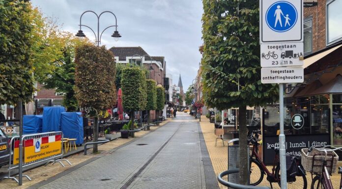 Mensen blij met fietsverbod in winkelcentrum: ‘Vooral fijn als je hier met kinderen loopt’