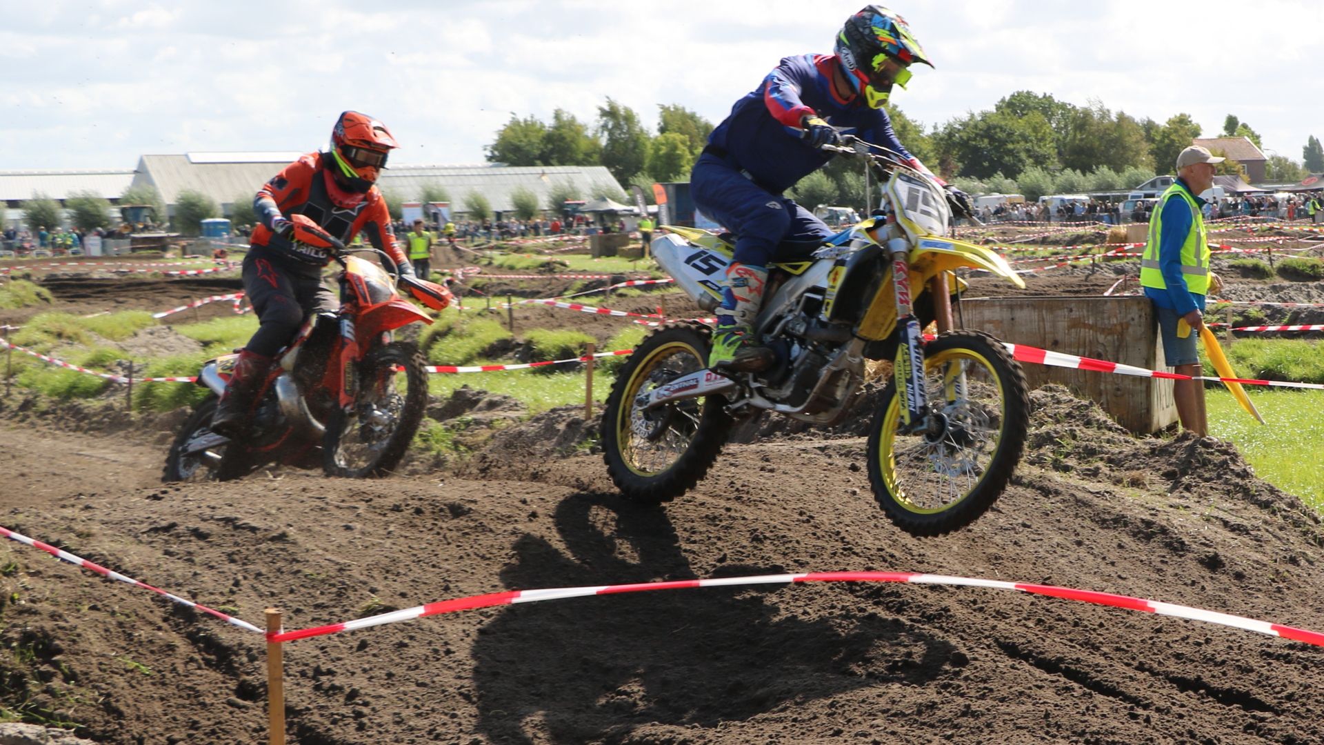 Motorcross spektakelstuk in Noordwijkerhout