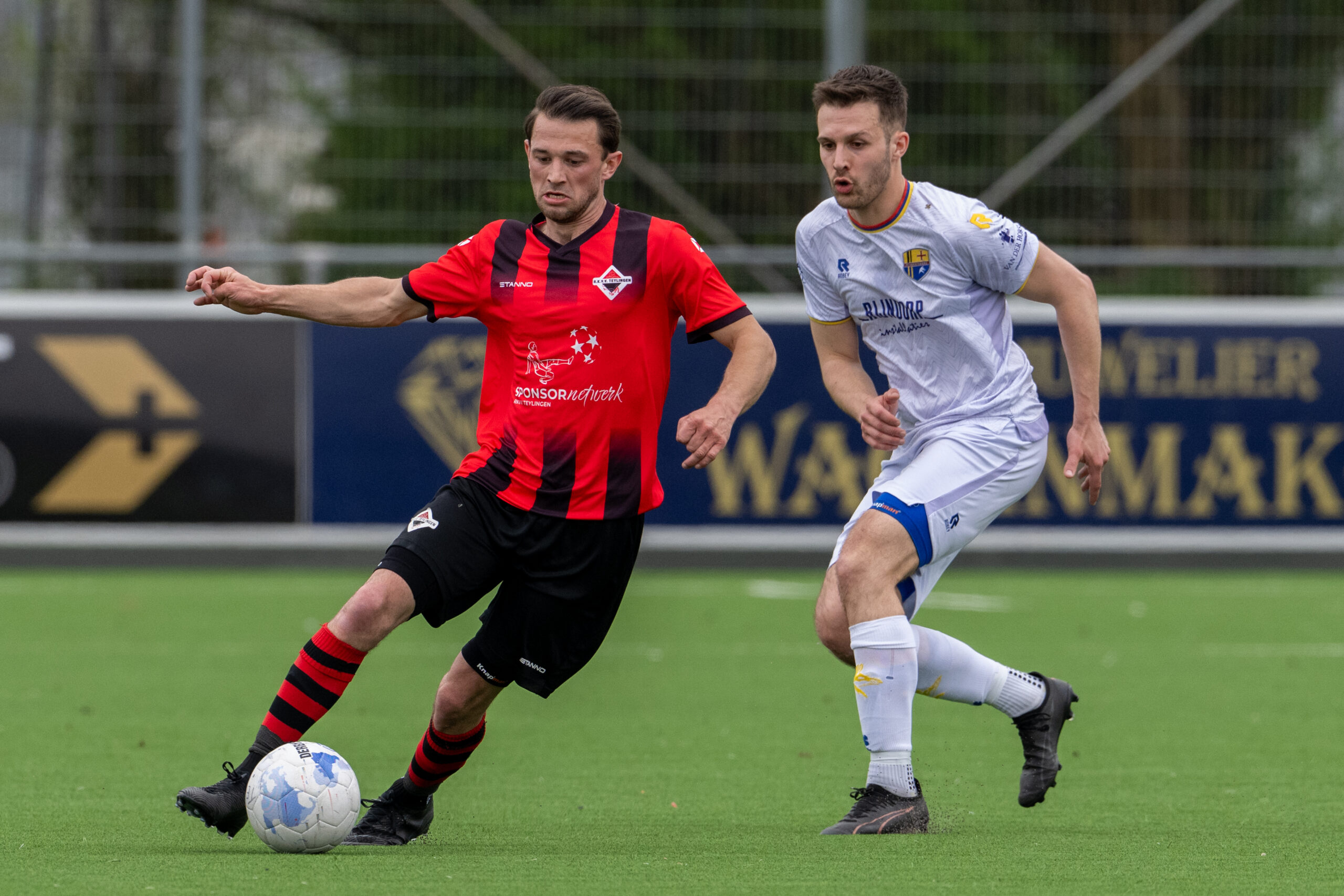 2026-04-11 R.K.V.V. Teylingen v FC Oegstgeest - Derde Klasse E Competitie