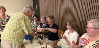 Lekker meezingen tijdens feestweek Lisse