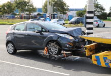 Botsing op kruising N207/N208 veroorzaakt file