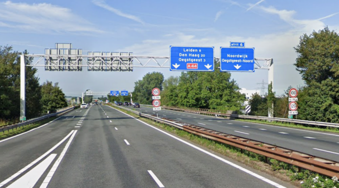 A44 vrijdagnacht afgesloten tussen Noordwijkerhout en Leiden