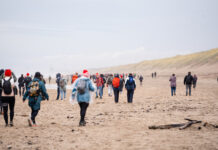 Duizenden deelnemers lopen 11strandentocht voor onderzoek naar vrouwenhart