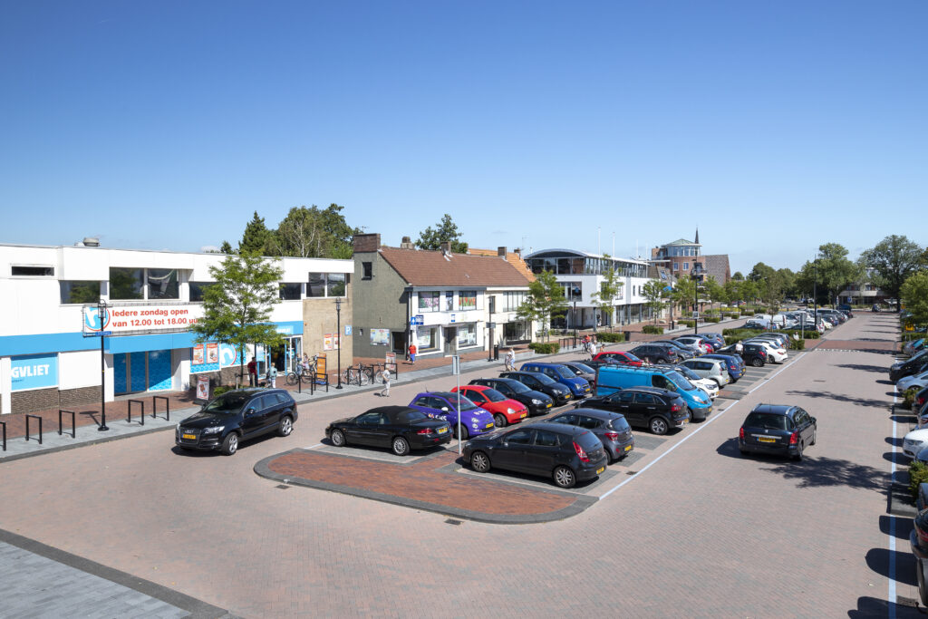 Hillegom, Lisse en Teylingen onderzoeken parkeerdruk en verkeerssituatie
