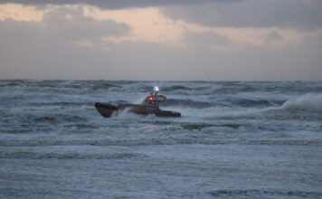Spullen vermiste kitesurfer gevonden, politie spreekt van bergingsactie