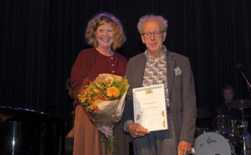 Zilveren Barensteel voor theatermaker John van Santen