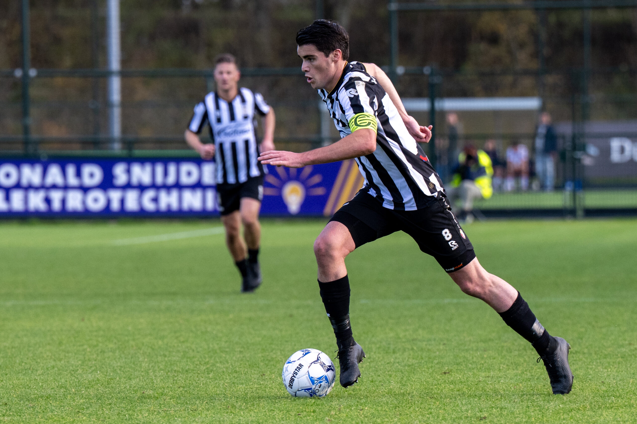 2025-11-01 SJC v sv Hoofddorp - Vierde Divisie A Competitie