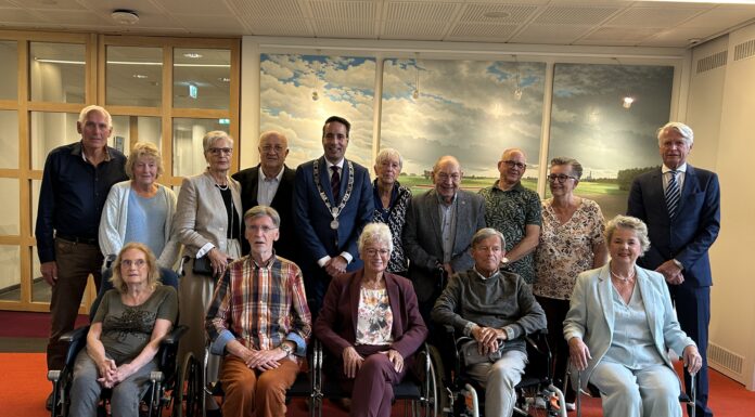 Zeven echtparen met huwelijksjubileum ontvangen door burgemeester Lisse